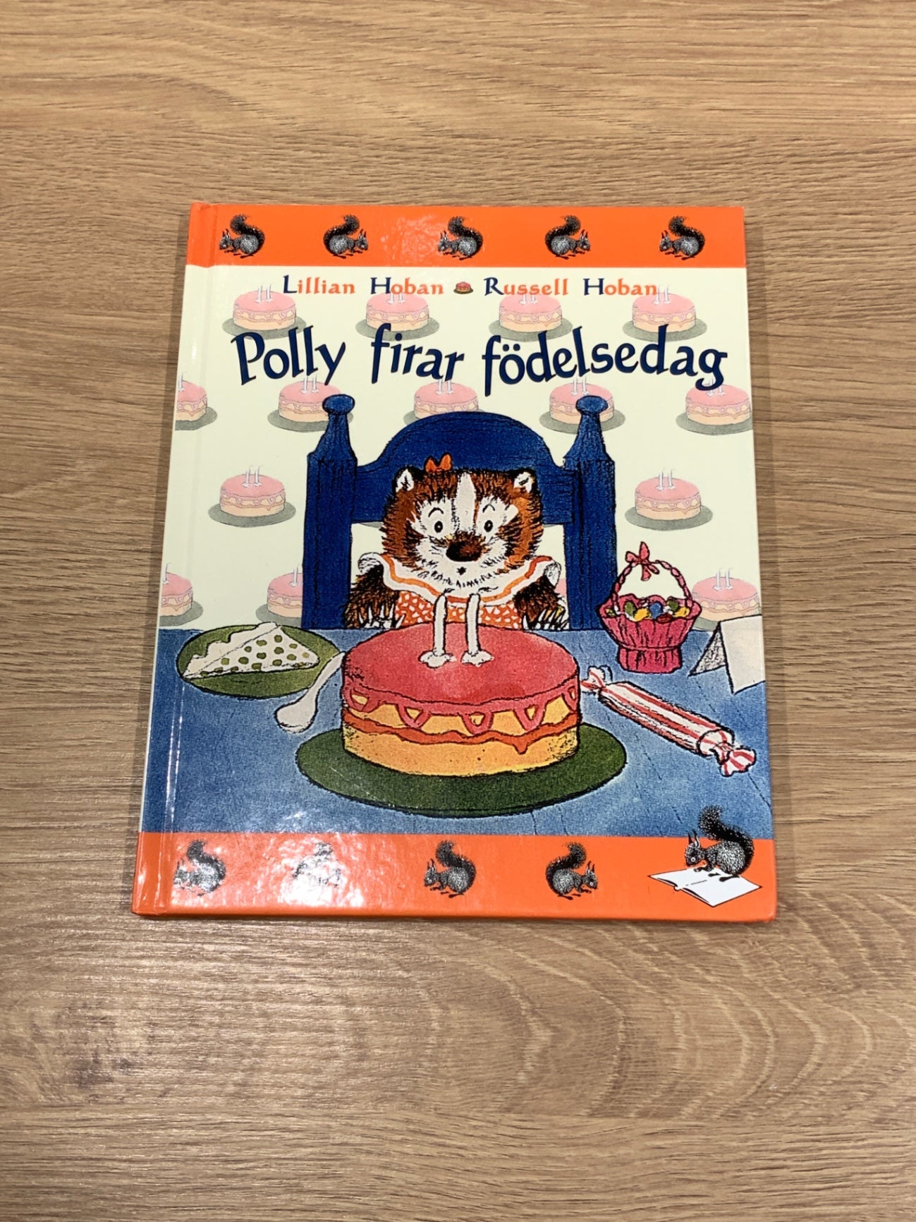 S ”Polly firar födelsedag” Bonnier Carlsen Bok