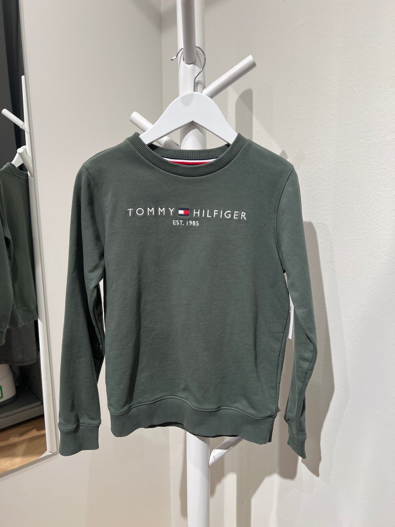 S Tommy Hilfiger Tröja grön 140