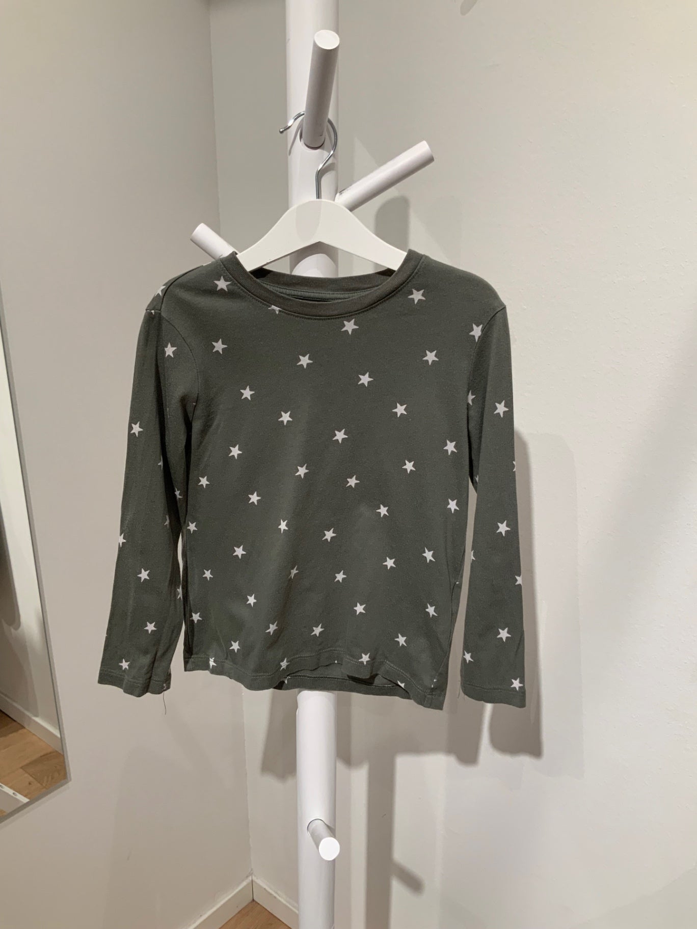 S H&M Tröja 110/116 grön