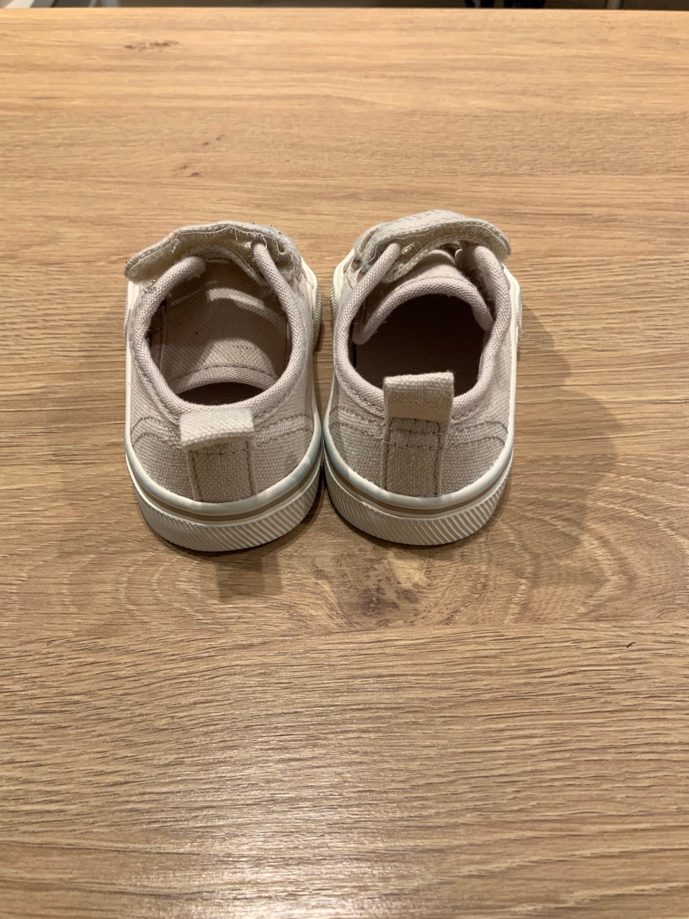 S H&M Skor 18/19 Beige