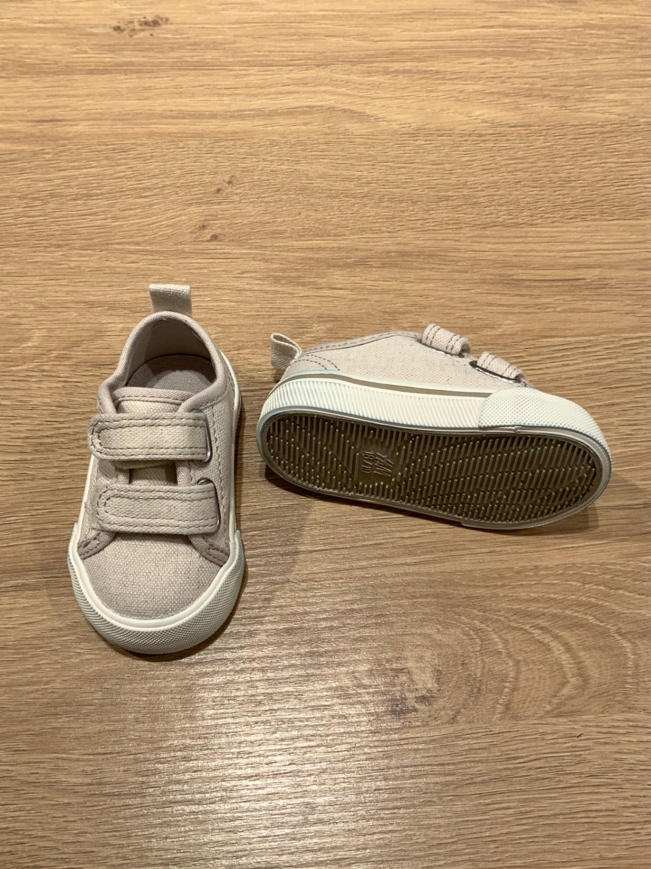 S H&M Skor 18/19 Beige