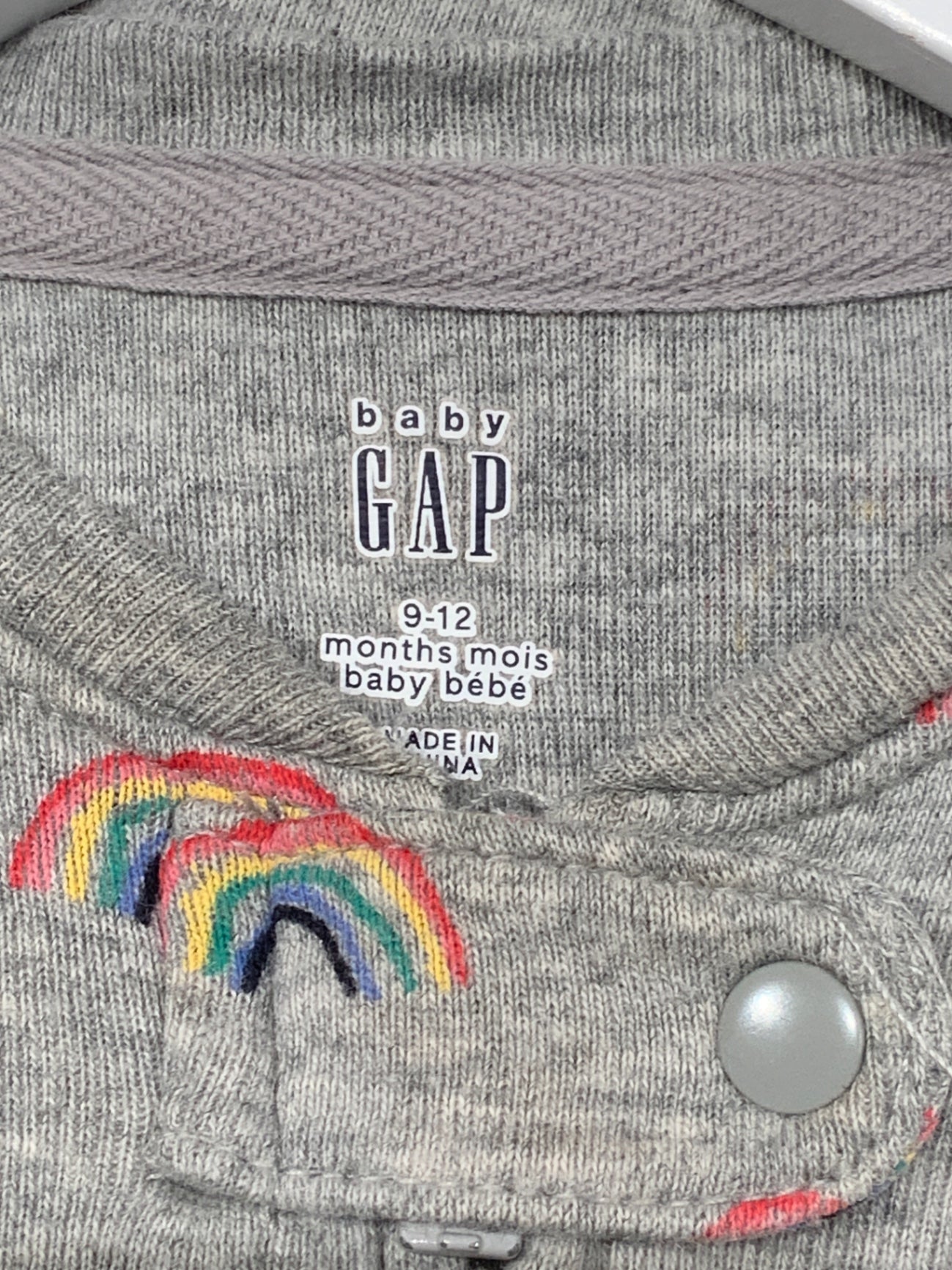 S Baby GAP Pyjamas 9-12mån Grå med regnbåge