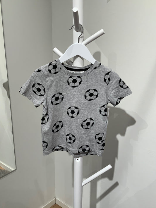 S H&M T-shirt 110/116 Grå/Fotboll