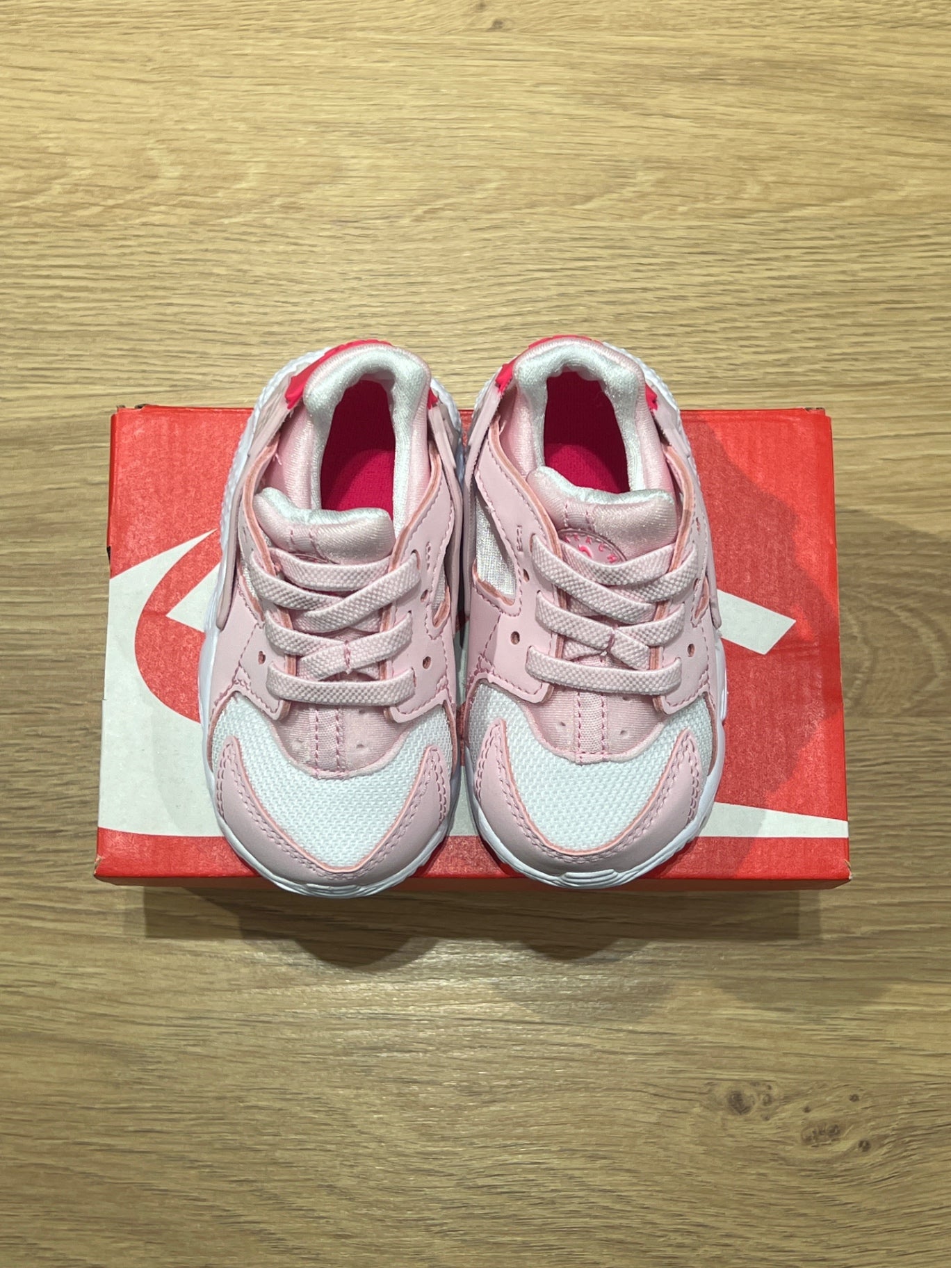 S Nike Sneakers 21 Rosa Huarache Run