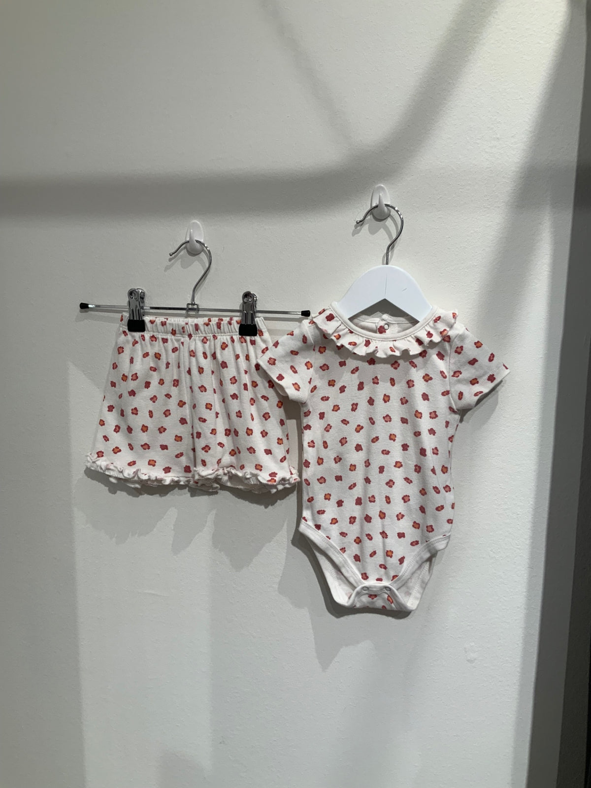 S LCW baby Set body+shorts 74 Vit/Blommig