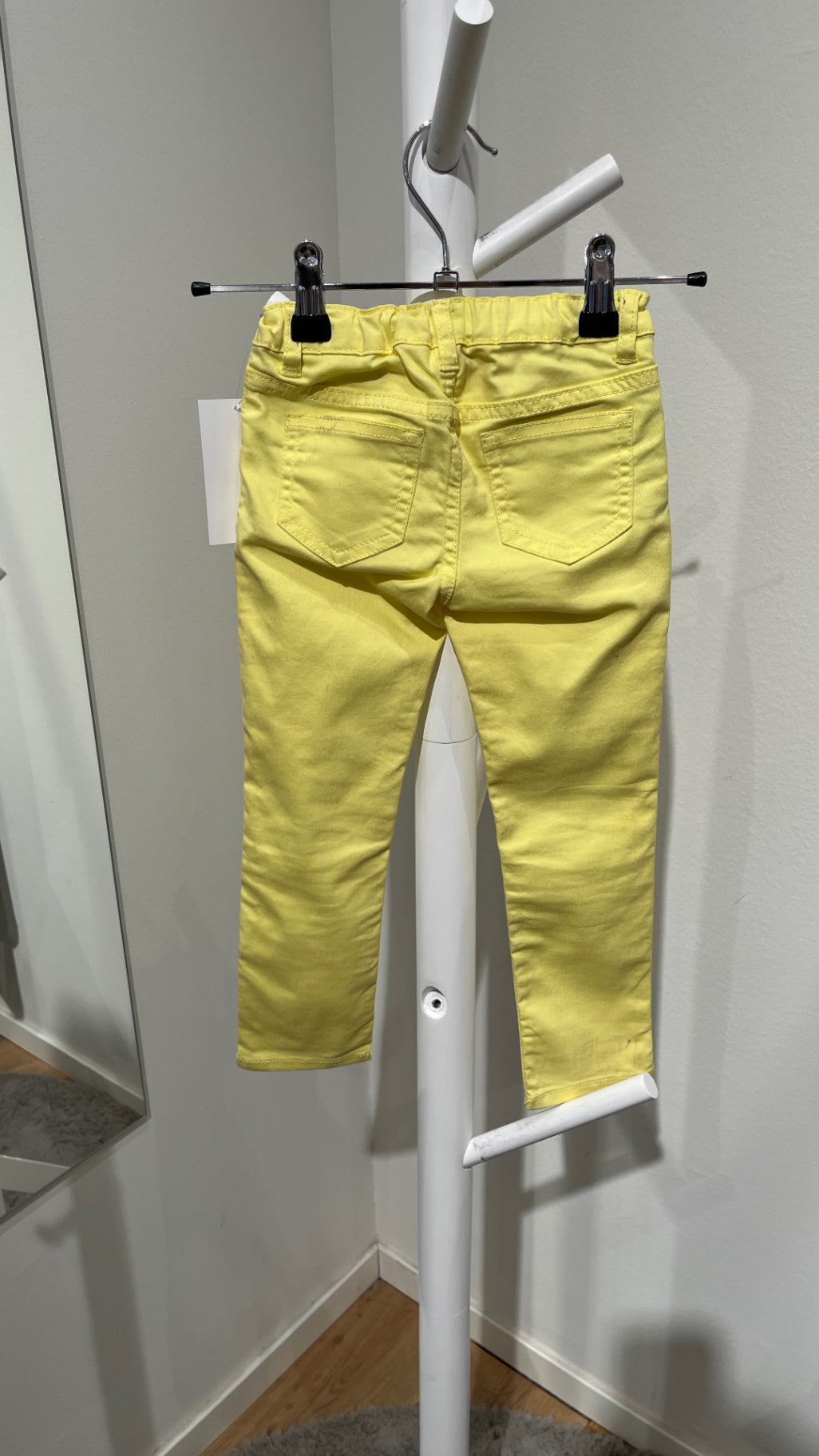 S H&M Byxor 104 Gul