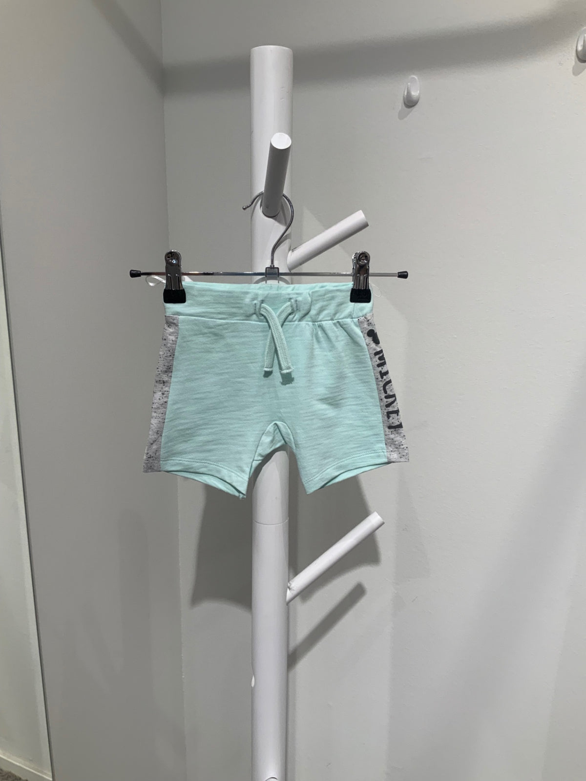 S C&A Shorts 74 mintgrön