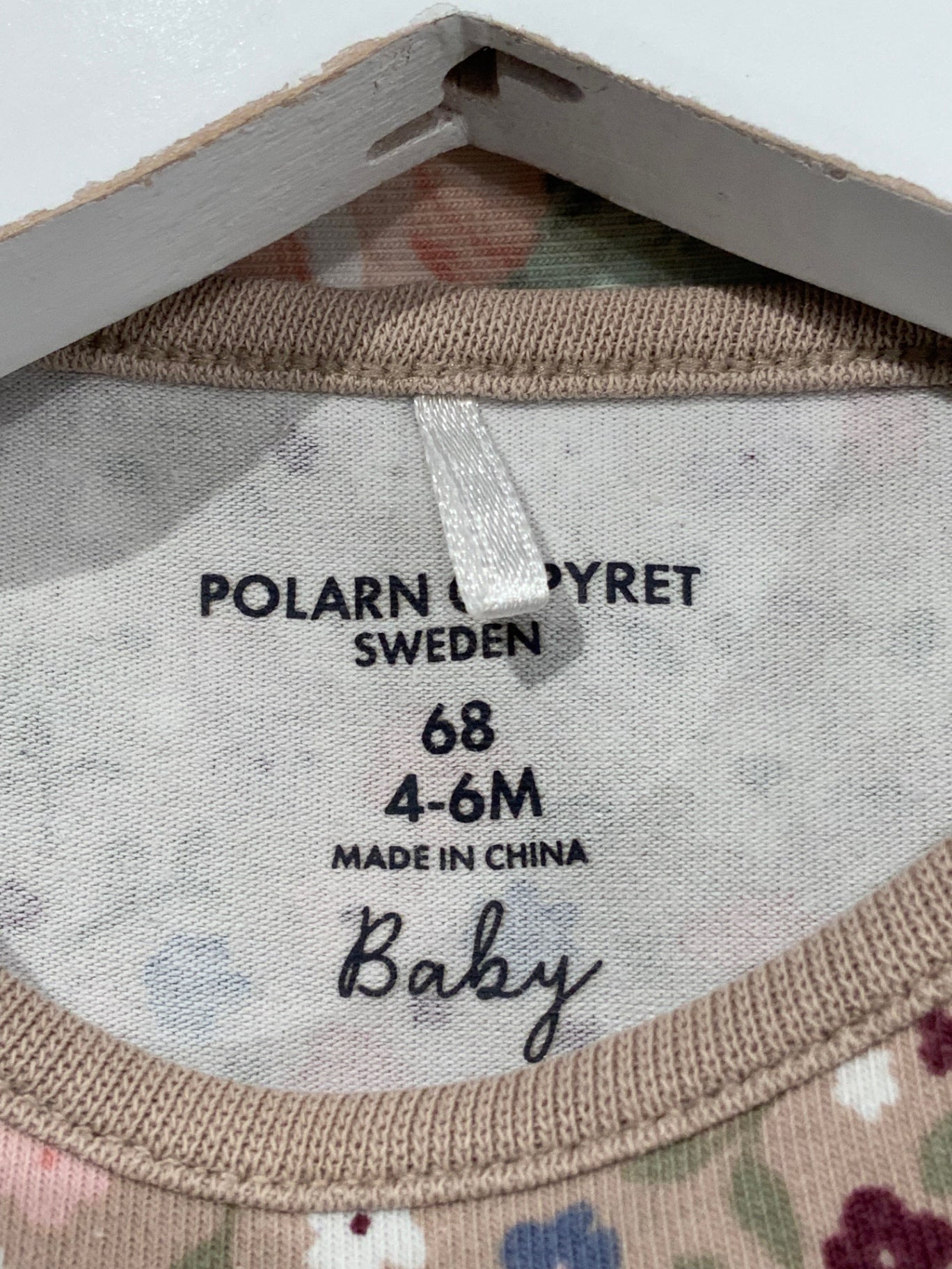 S Polarn o. Pyret Body 68 Blommig