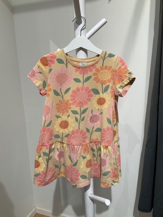 K Lindex klänning gul med blommor 116