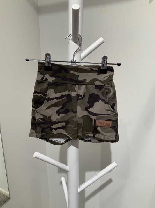 K Lykkton design shorts camouflage 104