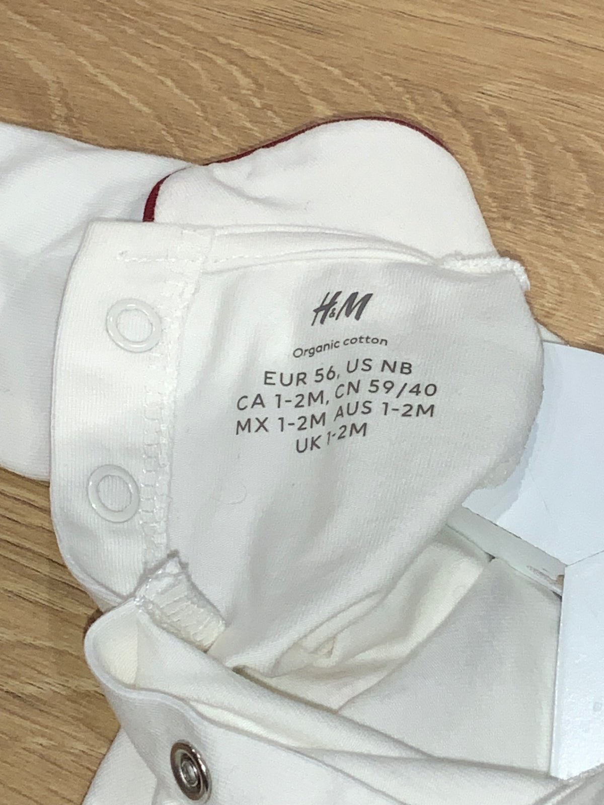 H&M body 56 Vit/Jul