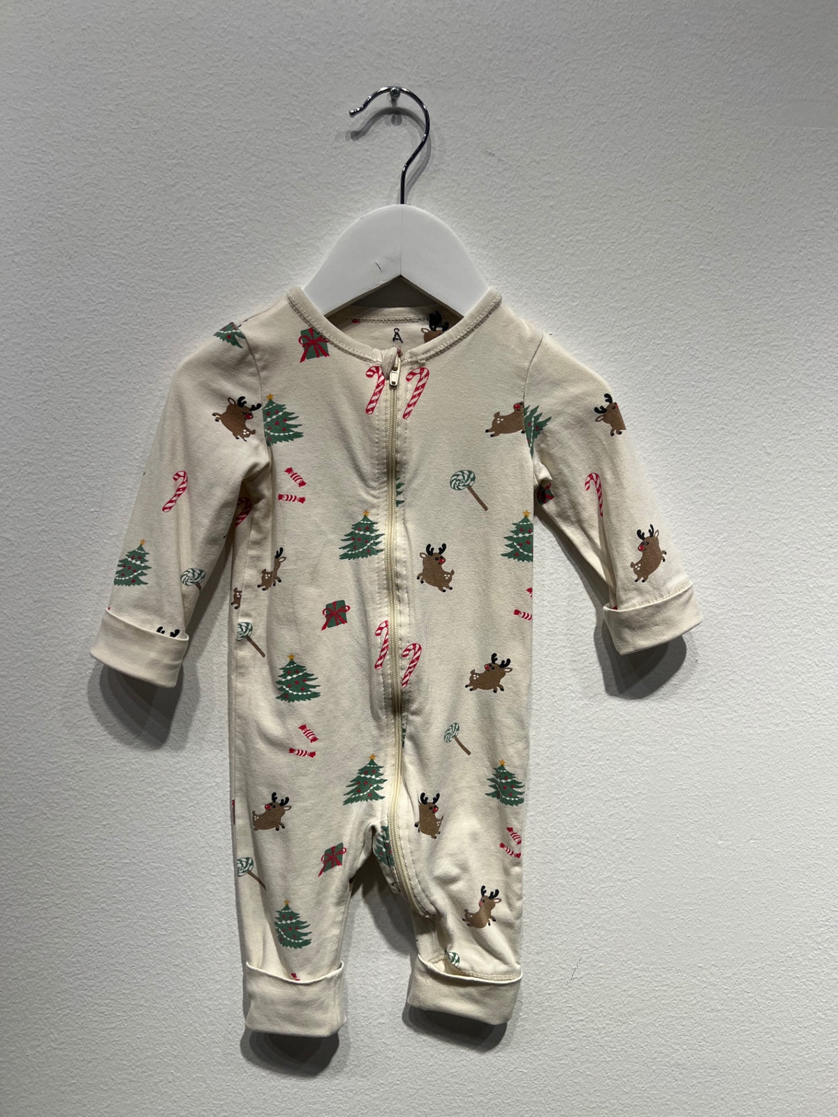 Åhlens Pyjamas 62 Beige/Jultema A: dova fläckar