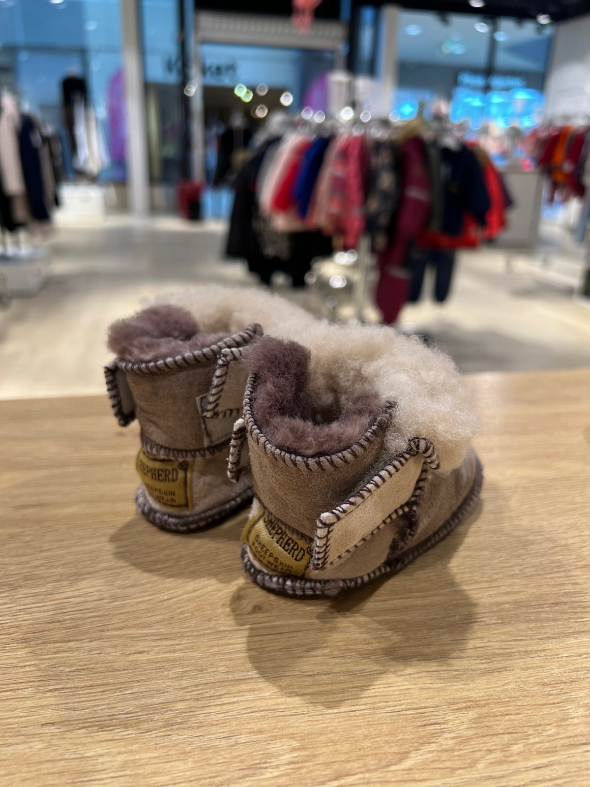 Shepherd Fårskinnstofflor 18/19 Brun