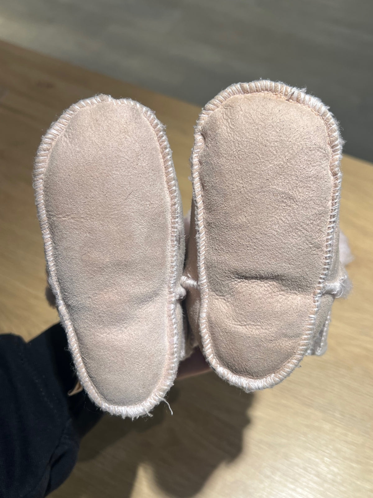 Shepherd Fårskinnstofflor 18/19 Rosa