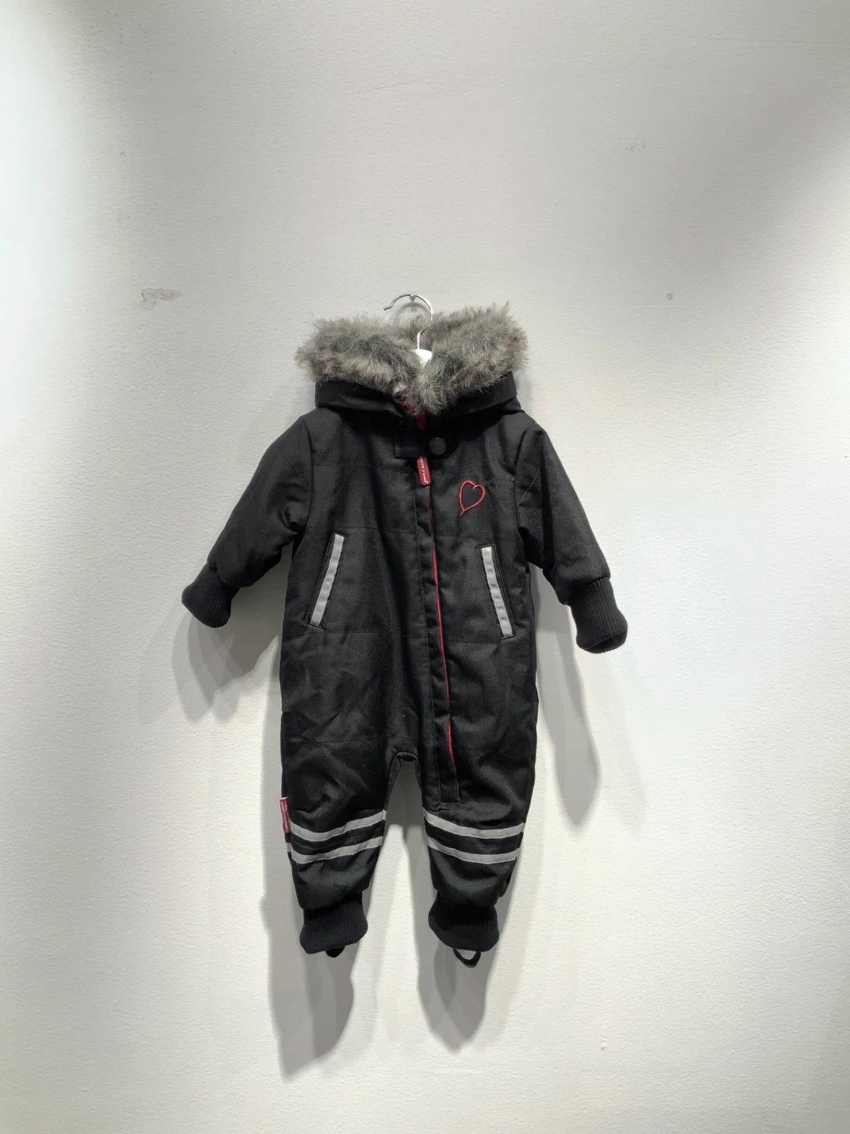 Lundmyr of Sweden Vinteroverall 62/68 Svart/Röda detaljer