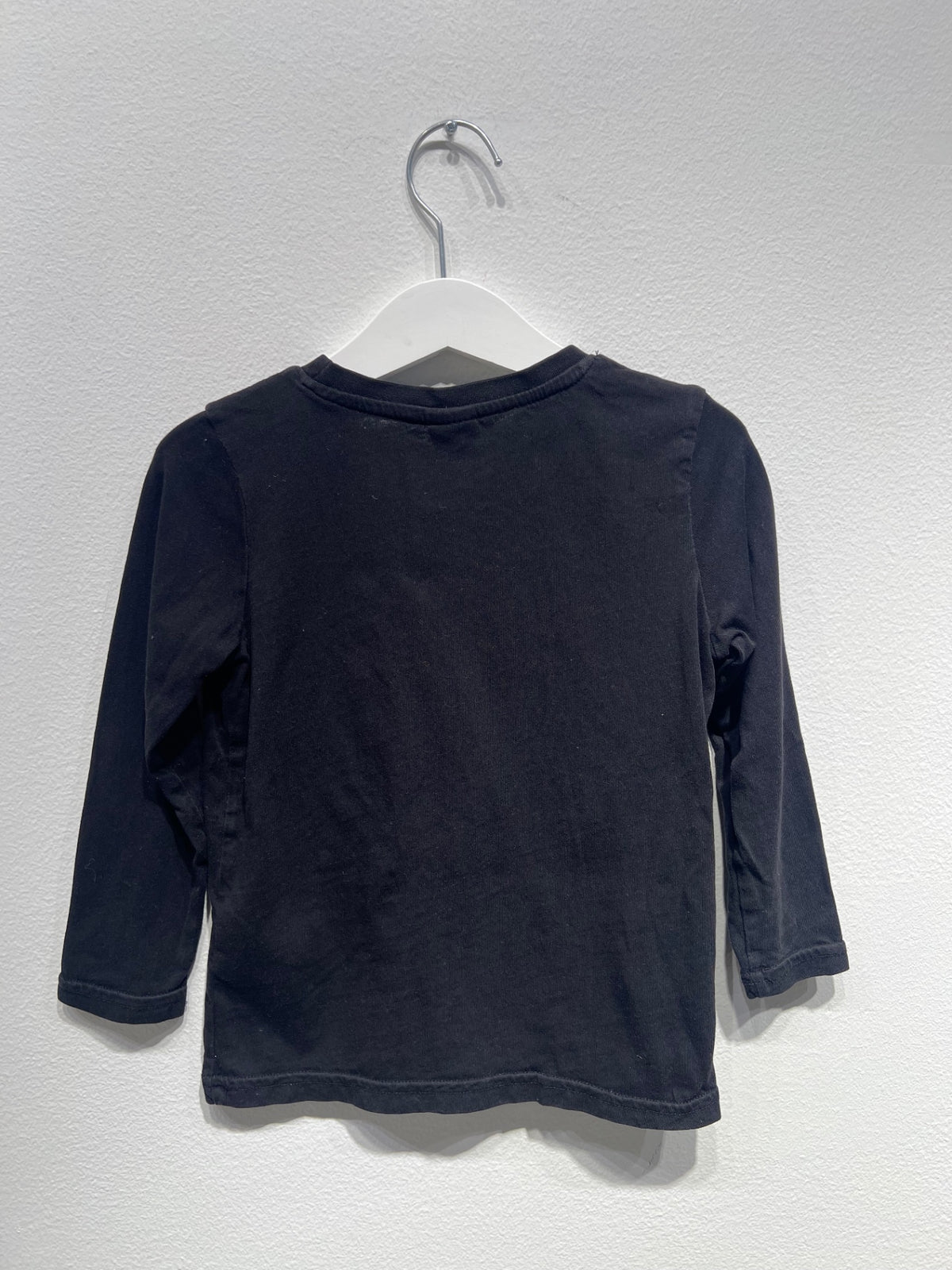 Lindex Långärmad tröja 104 Svart/Truck